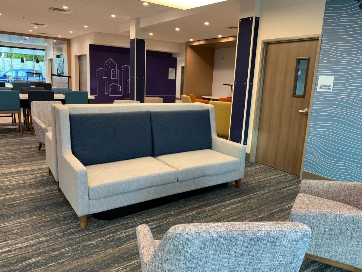 Holiday Inn Express & Suites - Courtenay - Comox By Ihg Exteriör bild