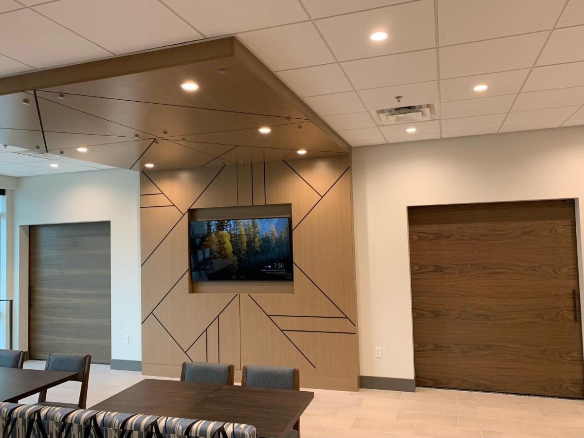 Holiday Inn Express & Suites - Courtenay - Comox By Ihg Exteriör bild