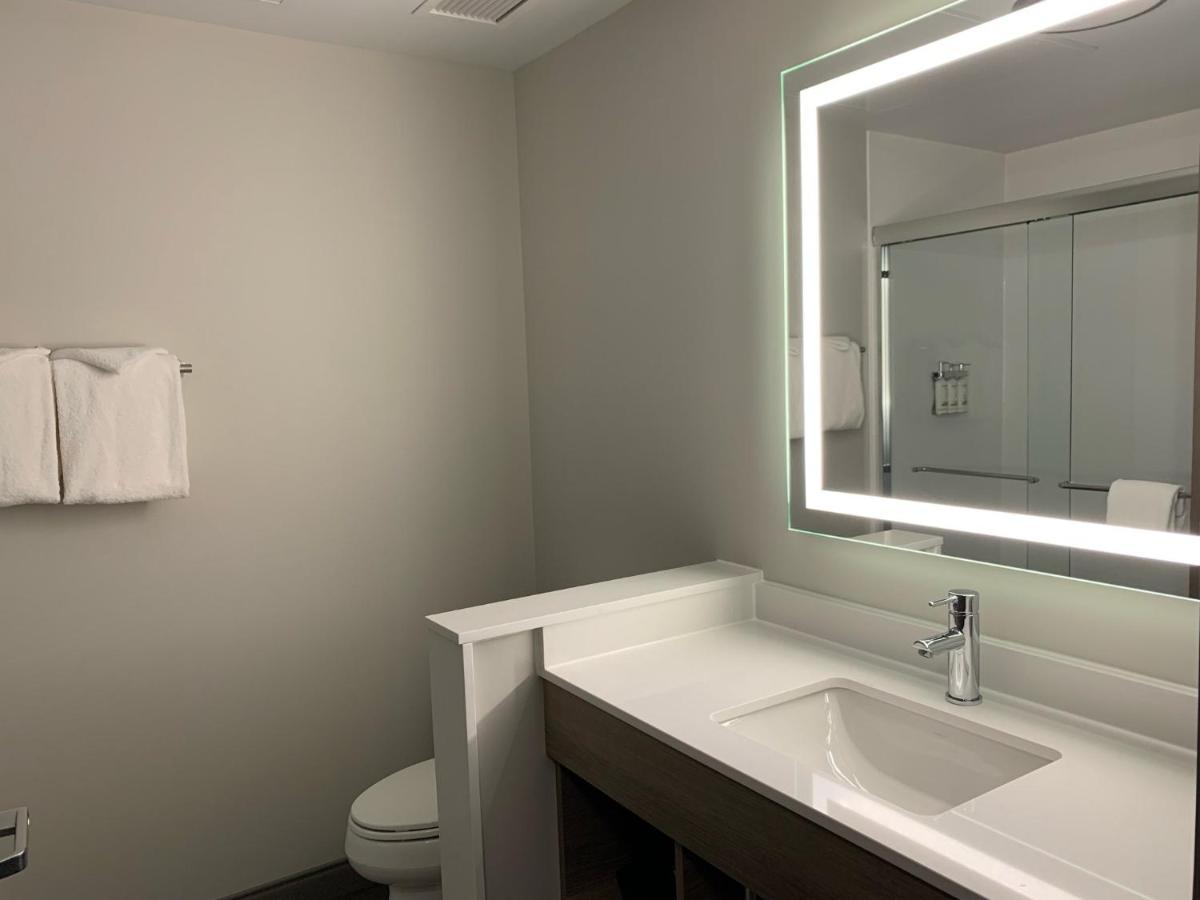Holiday Inn Express & Suites - Courtenay - Comox By Ihg Exteriör bild