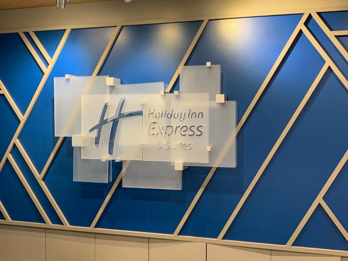 Holiday Inn Express & Suites - Courtenay - Comox By Ihg Exteriör bild