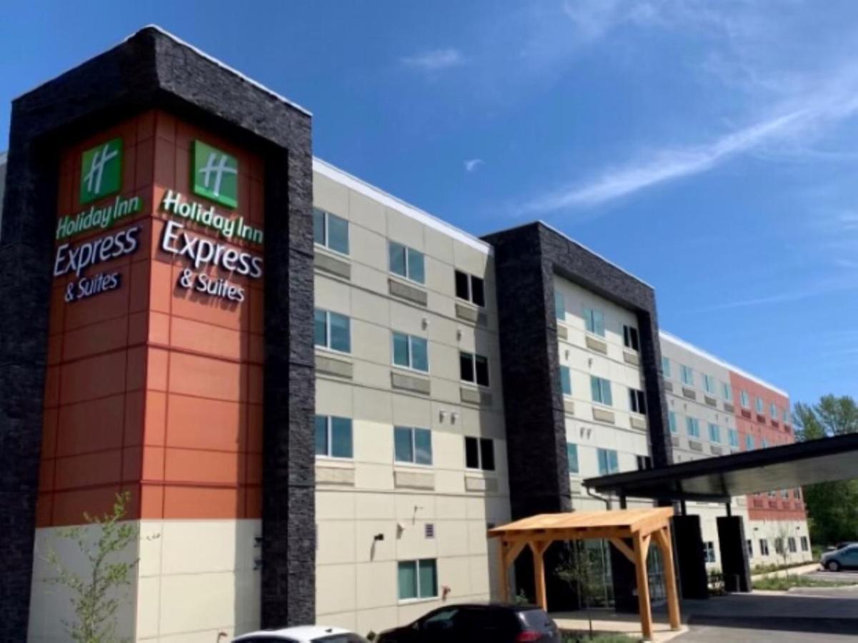 Holiday Inn Express & Suites - Courtenay - Comox By Ihg Exteriör bild